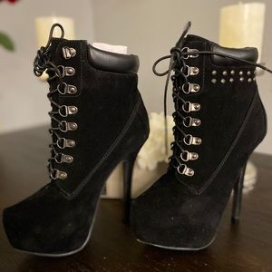 Black Ankle Platform Boots ♠️
